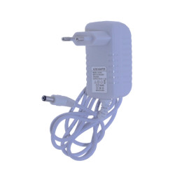 Zasilacz 12V/1,5A wtyczkowy biały 5,5/2,1(+) / ID-3010