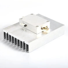 Wzmacniacz mocy RF szerokopasmowy 45-1100MHz o wysokim wzmocnieniu 36dB,wyjście 4W,wzmacniacz klasy A,niska zniekształcenia,wzma