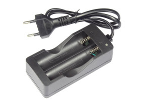 Ładowarka do akumulatorów Li-ion 18650 na dwa akumulatory