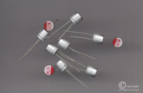 560uF/6,3V/105C LOW ESR 8X8MM (OPAK. 10 SZT.) KONDENSATOR ELEKTROLITYCZNY