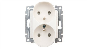 Vena Gniazdo Podwójne Z/U Z Przesłonami Białe 510447