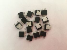 1V 1A 010GN01 (PQ010GN01) SMD SC-63 SHARP STABILIZATOR