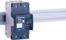 Circuit breaker, 2 pole, B characteristic, 40 A, 250 V (DC), 440 V (AC), screw connection, DIN rail, IP20, 18755
