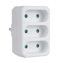 Gniazdko prądowe potrójne płaskie Maclean Energy MCE2123x6A wtyk uniwersalny MCE212