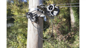 Mini @ Uchwyt Odciągowy Z Trzpieniem Dla Kabli Dropowych O 3-4 Mm