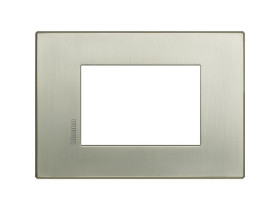AXOLUTE Ramka 1 pojedyncza prostokątna AIR 3 moduły tytan szczotkowany HW4803TIS LEGRAND