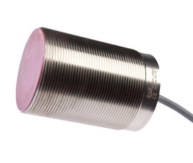 Czujnik indukcyjny M50x1,5 dł: 70mm zabudowany Sn: 20mm 10-35V DC 180 stC PNP NO kabel 2m IP65 IB500150