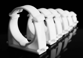 Uchwyt zamknięty do rur 20mm biały UZ 20 100szt.