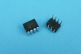 MCP-3201-CI/P 12 BIT DIP-8 UKŁAD