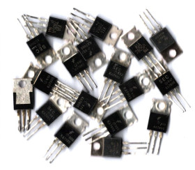 5V 1A 7805 RÓŻNE (DEMONTAŻ) STABILIZATOR