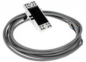 Czujnik pojemnościowy NPN 10 mm w obudowie prostokątnej 15 mA 10→ 30 V DC IP67