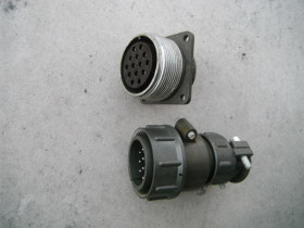 Uchwyt SzR32P14EG5 + Wtyczka SzR32P14NG5 14 pinów gniazdo złącze