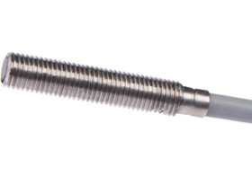 Czujnik indukcyjny M4x0,5 dł: 22mm zabudowany Sn: 0,6mm 10-30V DC PNP NC kabel 2m IP67 IB040204