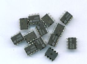 L4916 UKŁAD SCALONY