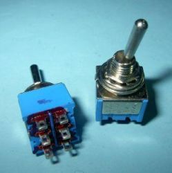 2-POZ 6-PIN (MTS-202) PRZEŁ. 631