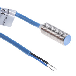 Czujnik zbliżeniowy M12 Indukcyjny 2 mm Baumer Wpuszczany 5 → 30 V dc długość 30mm Gwintowany