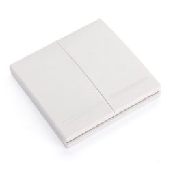 Pilot 2 kanałowy w formie przełącznika natynkowego działa z Sonoff BroadLink