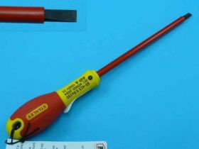 WKR.PŁASKI 5,5x150mm STANLEY FATMAX VDE