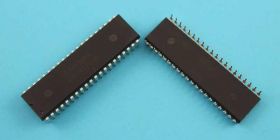 ADC-0817-CCN 16x8 BIT DIP-40 UKŁAD