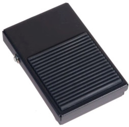 Wyłącznik nożny 102X67 żelazny czarny (1NO/1NC) 10A FS1