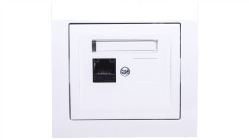 Kier Gniazdo Komputerowe Pojedyncze Rj45 Kat.5E Białe Gpk-1W/K/00