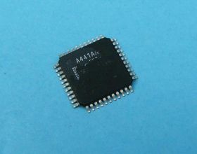 LC-4064V-75T44C TQFP-44 ispMACH UKŁAD