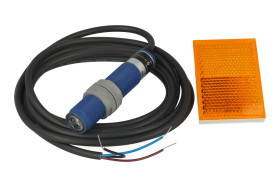 Czujnik; fotoelektryczny; WA-M5D; SCR; NO; refleksyjny (z lustrem); 2,4m; 115÷240V; AC; 120mA; cylindryczny plastikowy; fi 18mm;