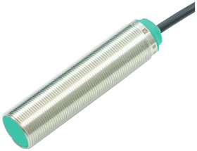 Pepperl+Fuchs Czujnik indukcyjny PNP NBB8-18GM70-E3