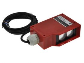 Czujnik; fotoelektryczny; G100-D150PH; PNP; NO/NC; odbiciowy; 2m; 10÷30V; DC; 200mA; prostopadłościenny; 36x69mm; z przewodem 2m