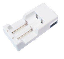 ładowarka do akumulatorów 18650 M701W