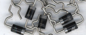 RGP30J 3A 600V 150ns DIODA (10 SZTUK)