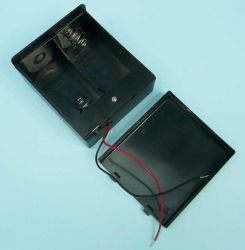 UCHWYT BATERII 2xD (R-20)+WYŁ.Z POKRYWK