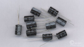 4,7uF/400V/105C (OPAK. 10 SZT.) KONDENSATOR ELEKTROLITYCZNY