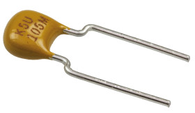 Wielowarstwowy kondensator ceramiczny (MLCC) 1μF 50V dc Z5U ±20% THT KEMET