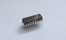 74S85J - UKŁAD SCALONY