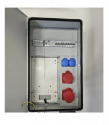 Metalowa rozdzielnica ścienna CEE 32A 16A 2x230V z bezpiecznikami HAGER FI/ RB4 IP54
