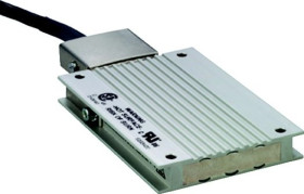 Rezystor hamujący, 10 ohm, 400 W, for Lexium 15, przewód 0,7,5m, IP20 VW3A7601R07