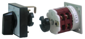 4G40-92-OUS8 Łącznik krzywkowy 0-1, 4-biegunowy , 40A, ze sprzęgłem drzwiowym