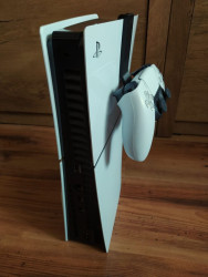 Wieszak na pada do konsoli PS5