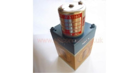 waveguide switch (SMH-4CF1-8) - Sector Microwave Industries