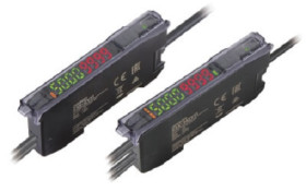 Wzmacniacz światłowodowy Omron NPN Złącze zapewniające oszczędność przewodów Przewody