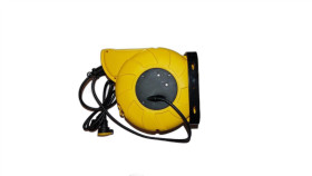 Przedłużacz Automatycznie Zwijany 16+2 Ip44