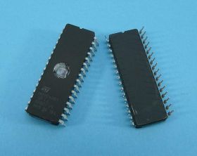 4M 27C4001-12 DIP-32 120ns