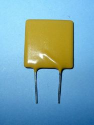 10,00A/16V BEZP.POLIMEROWY PTC R=10,2mm