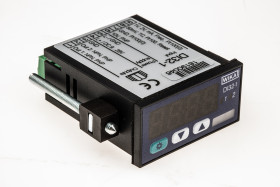 Cyfrowy miernik panelowy wielofunkcyjny częstotliwości WIKA LED