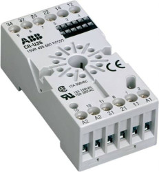 ABB CR-U3S Gniazdo (S x W) 38 mm x 75 mm 1 szt.