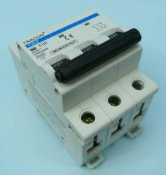 32A 3C BEZP.INSTALACYJNY TRACON