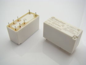 Przekaźnik 41.52.9.012.0010 FINDER 12VDC;8A;2P;st.AgNi;400mW;odp.RM84P