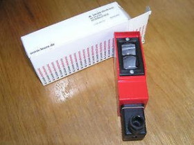 Fotoprzekaźnik RK-85/4D refleksyjny 6,5m PNP LEUZE