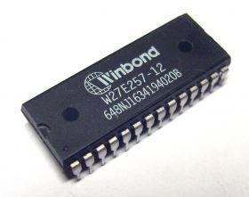 Pamięć EPROM kasowalna elektrycznie W27E257 DIL28 120ns (zam. 27C256) –55°C do +125°C